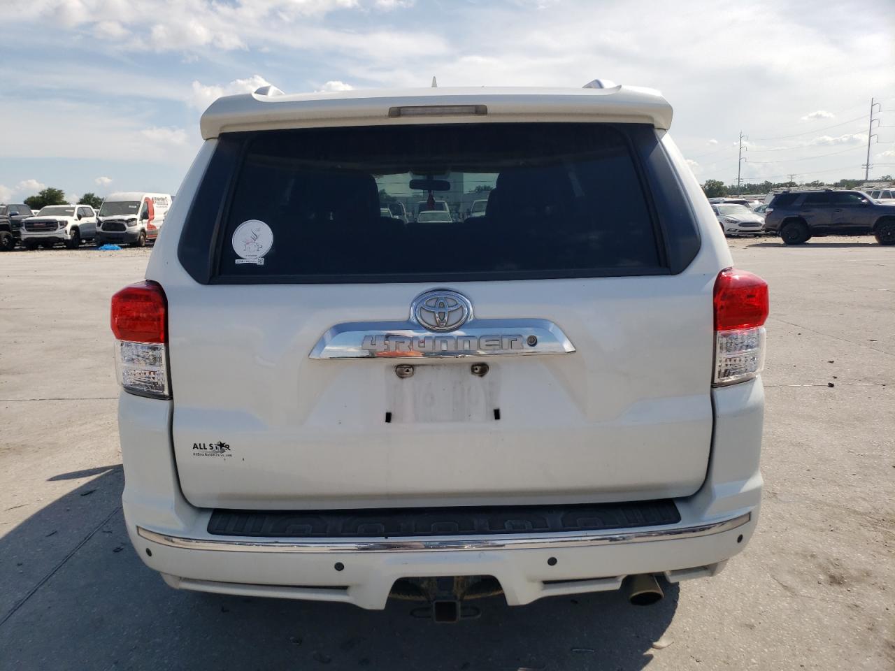 2010 Toyota 4Runner Sr5 VIN: JTEZU5JR8A5006442 Lot: 59771925