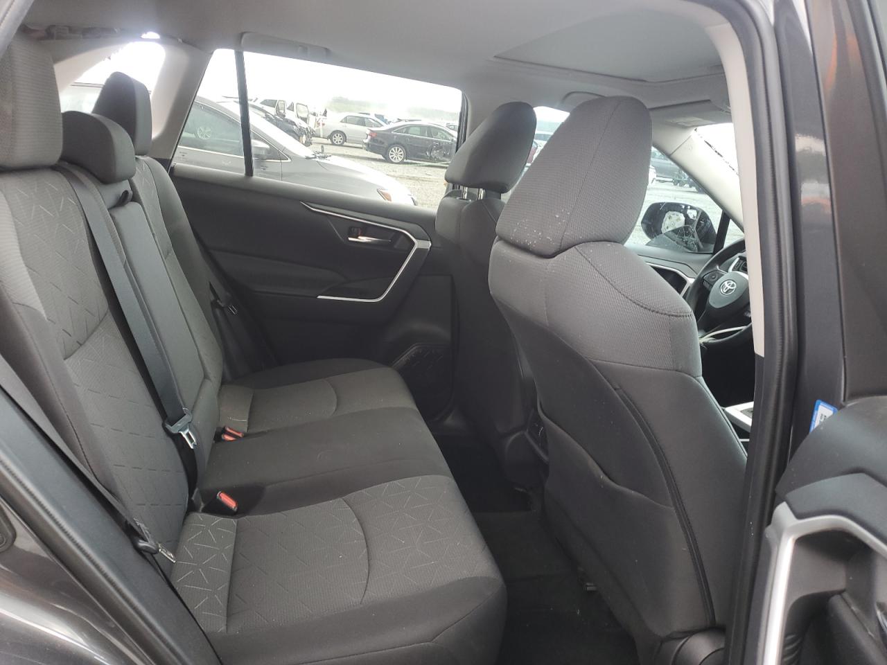 2020 Toyota Rav4 Xle VIN: 2T3W1RFV3LW074270 Lot: 62666905