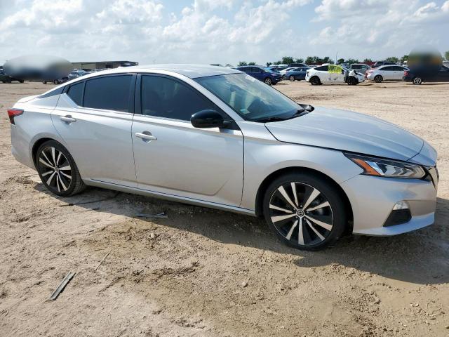  NISSAN ALTIMA 2022 Srebrny