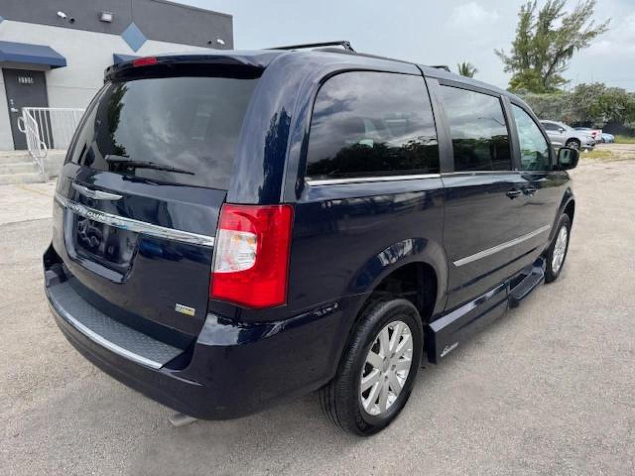 CHRYSLER MINIVAN 2014 VIN 2C4RC1BG7ER271083 zdjęcie 3