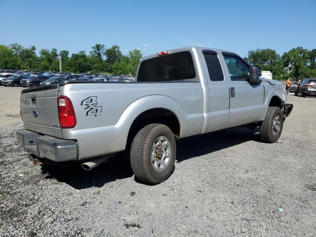  FORD F250 2015 Srebrny