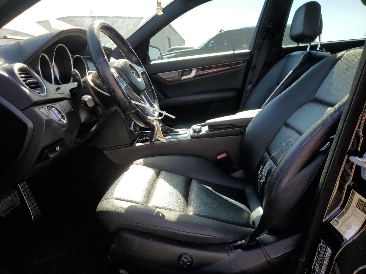 2012 Mercedes-Benz C 300 4Matic VIN: WDDGF8BB7CR238850 Lot: 61306345