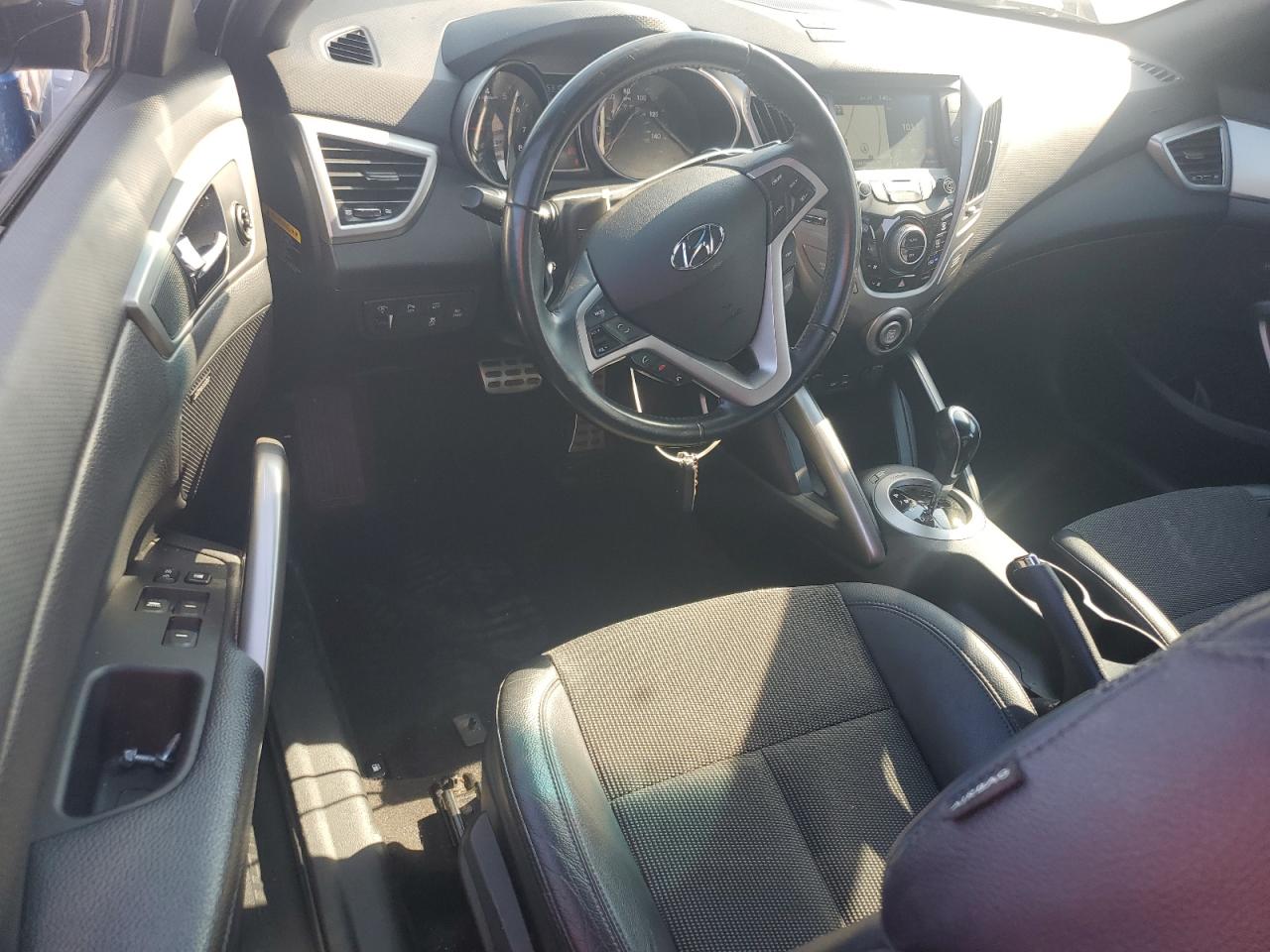 2016 Hyundai Veloster VIN: KMHTC6AD3GU266779 Lot: 62216405