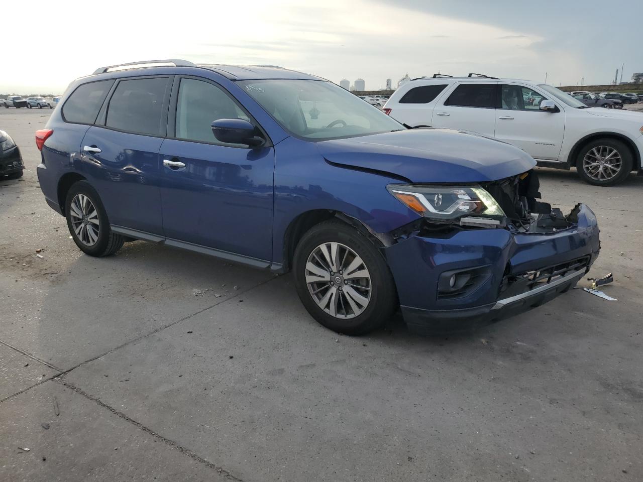 NISSAN PATHFINDER 2019 VIN 5N1DR2MN4KC620968 zdjęcie 4