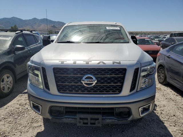 NISSAN TITAN 2017 Silver