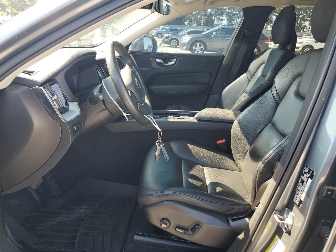 2018 Volvo Xc60 T5 Momentum VIN: YV4102RK9J1035391 Lot: 62357195