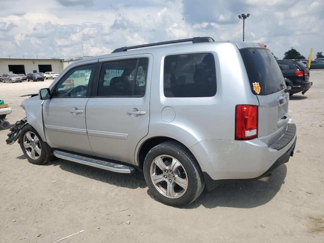 HONDA PILOT 2013 VIN 5FNYF4H69DB040103 фото 2