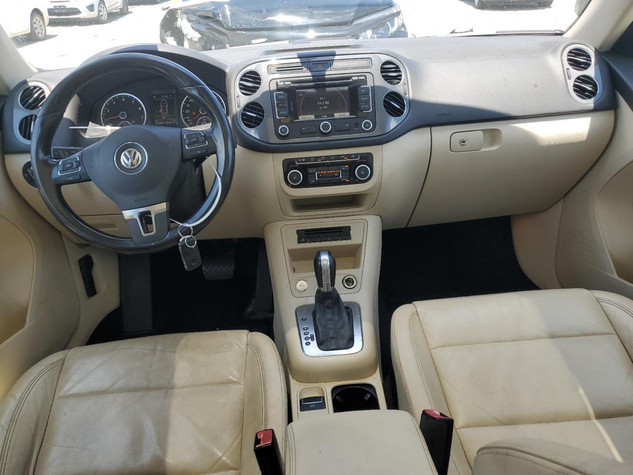 2012 Volkswagen Tiguan S VIN: WVGAV7AX5CW562631 Lot: 61626115