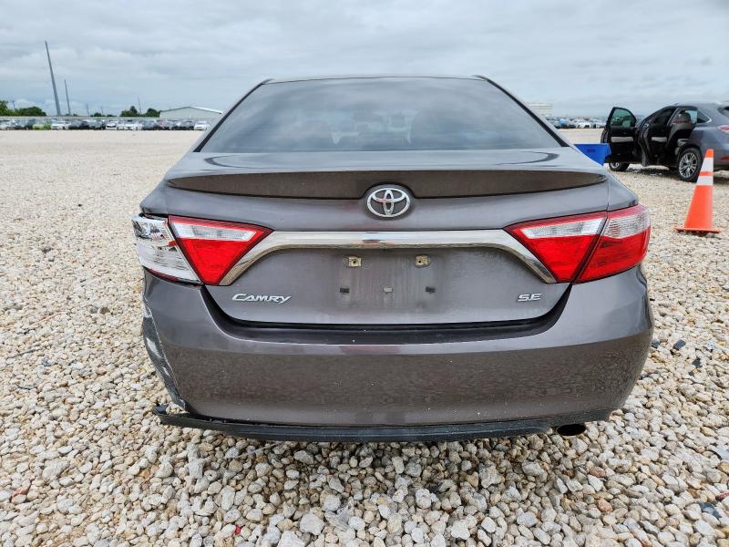 TOYOTA CAMRY 2017 Серый