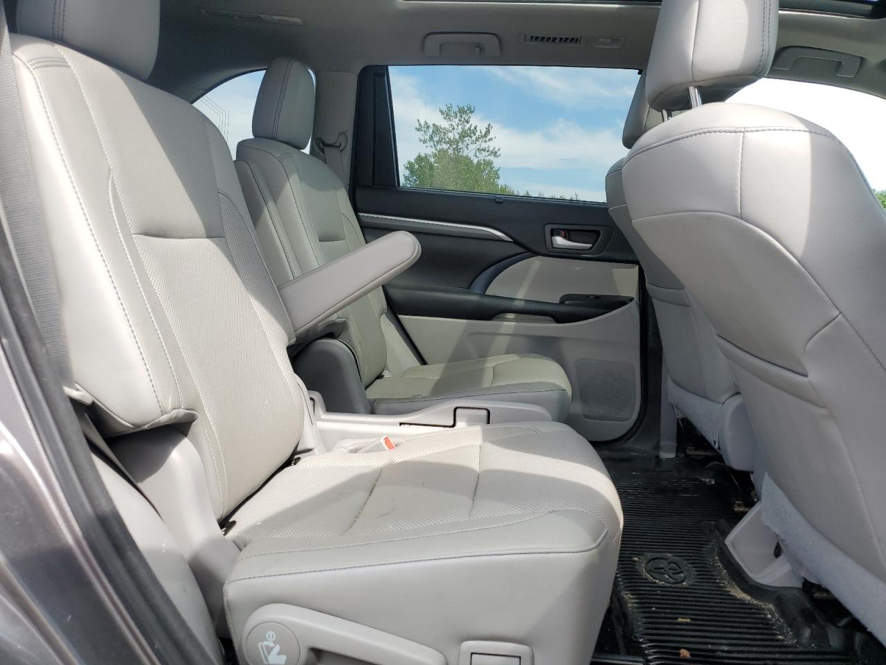 2017 Toyota Highlander Limited VIN: 5TDDZRFH9HS418364 Lot: 62901335