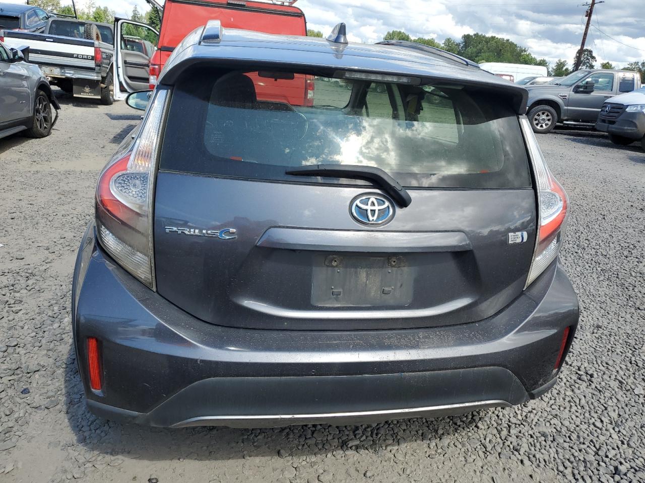 2018 Toyota Prius C VIN: JTDKDTB39J1604972 Lot: 61469035