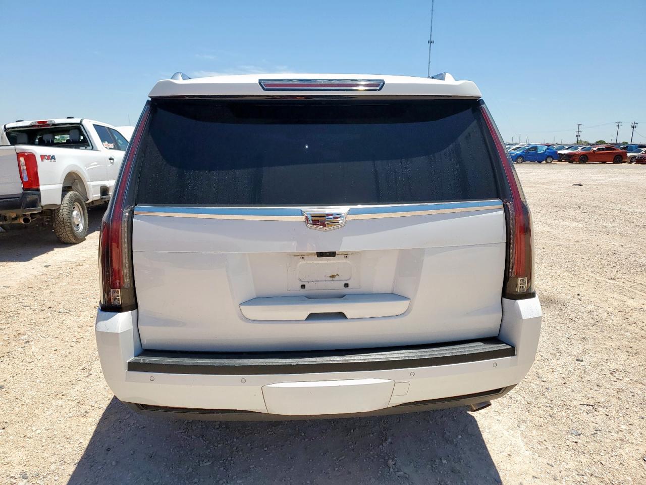 2018 Cadillac Escalade Premium Luxury VIN: 1GYS4CKJ0JR110011 Lot: 60638005