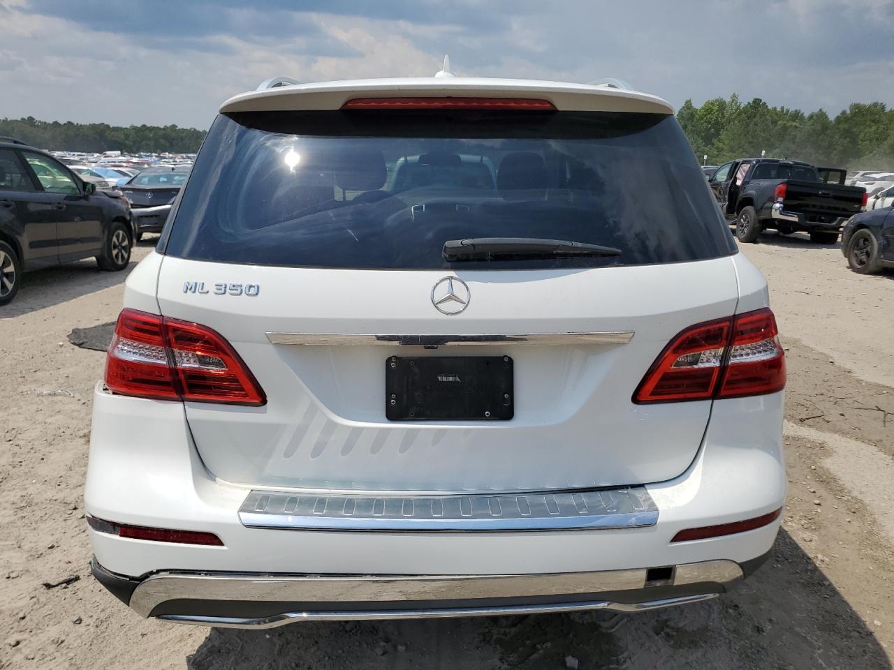 2015 Mercedes-Benz Ml 350 VIN: 4JGDA5JB2FA588896 Lot: 62105315
