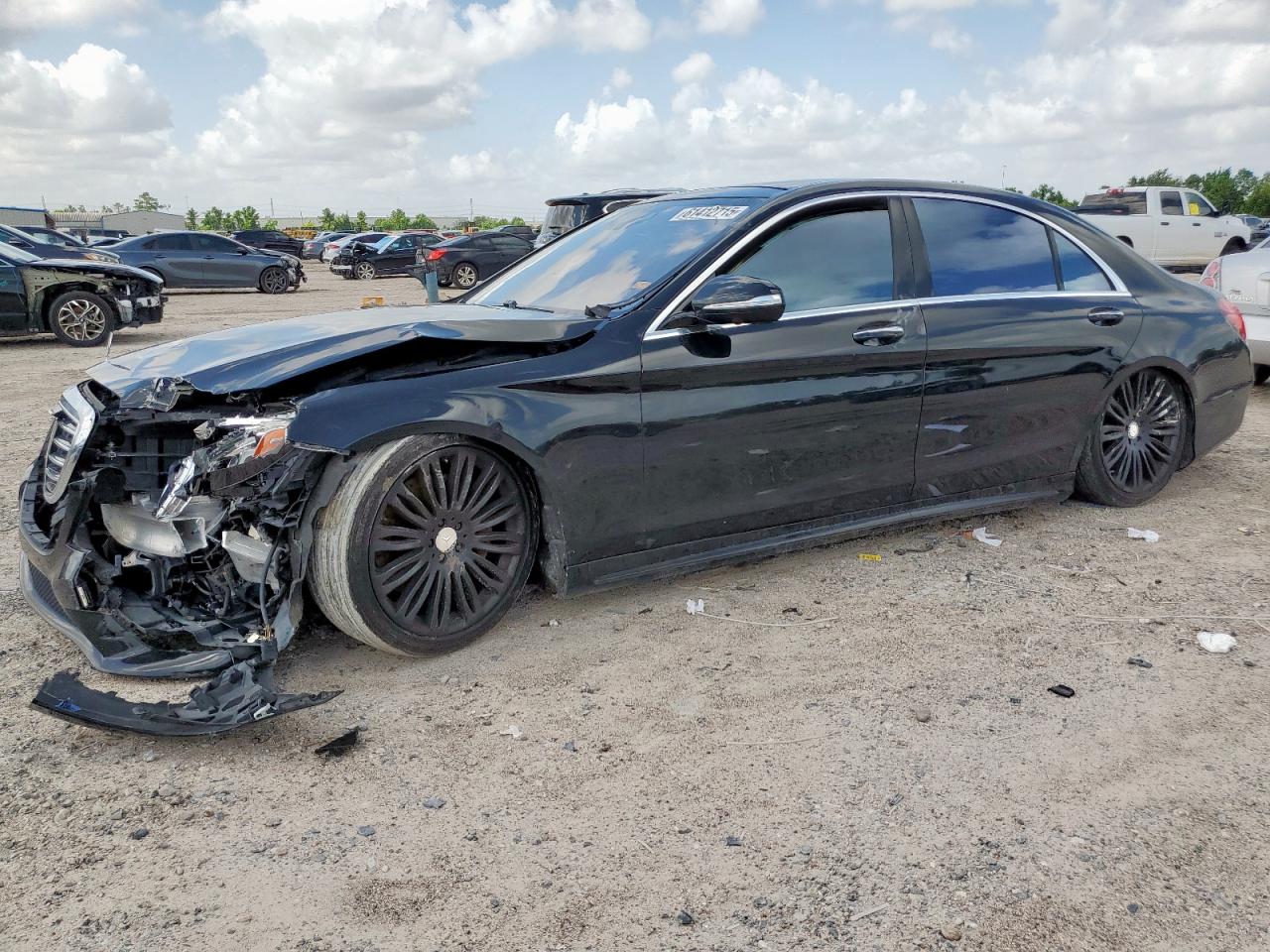 2016 Mercedes-Benz S 550 black null gas WDDUG8CB8GA218142 photo #1