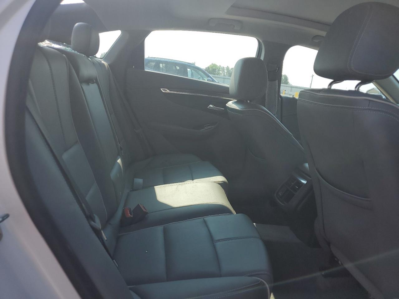 CHEVROLET IMPALA 2019 VIN 1G1105S38KU146191 фото 10