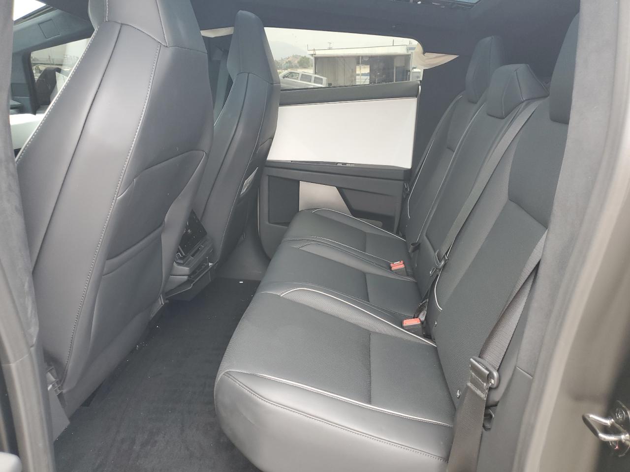 2024 Tesla Cybertruck VIN: 7G2CEHEE1RA004584 Lot: 56677845