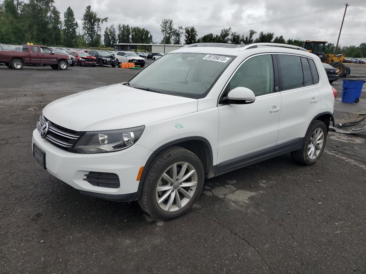 2017 Volkswagen Tiguan Wolfsburg продається в Portland, OR - Rear End