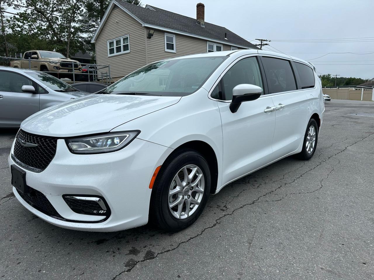 2023 Chrysler Pacifica Touring L იყიდება North Billerica-ში, MA - Rear End