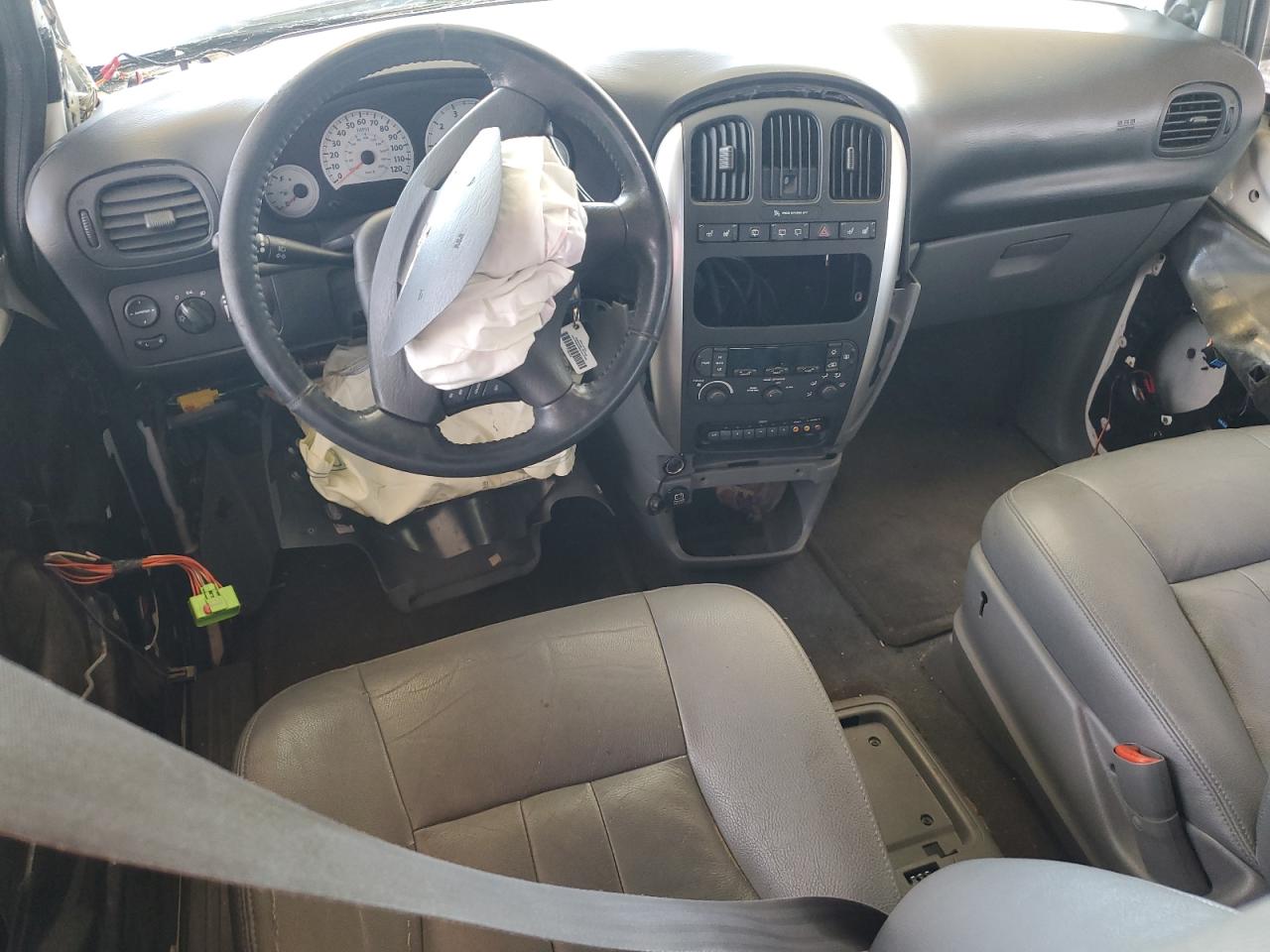 2005 Chrysler Town & Country Touring VIN: 2C4GP54L65R237732 Lot: 61711425