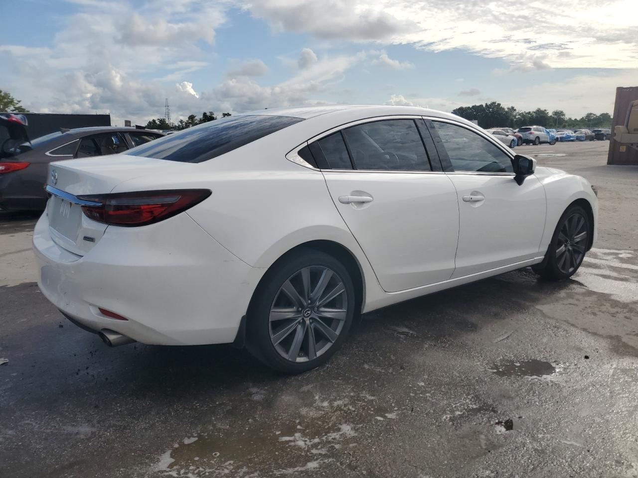 MAZDA 6 2018 VIN JM1GL1VM5J1327089 photo 3
