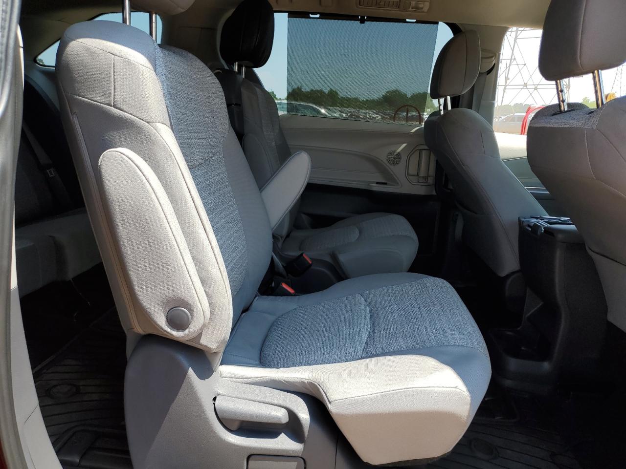 2021 Toyota Sienna Le VIN: 5TDKRKECXMS027254 Lot: 62741915