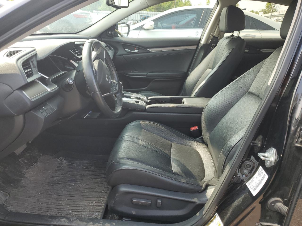 2018 Honda Civic Touring VIN: 2HGFC1F99JH107897 Lot: 59081965