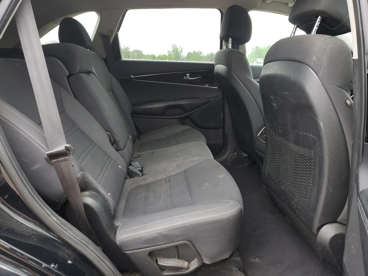 KIA SORENTO 2017 VIN 5XYPGDA32HG204184 photo 11