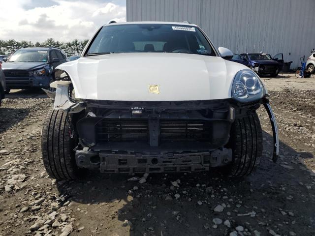  PORSCHE CAYENNE 2017 Biały