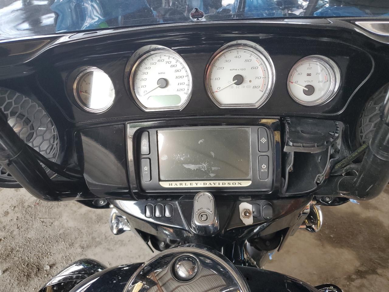 2016 Harley-Davidson Flhxs Street Glide Special VIN: 1HD1KRM10GB626960 Lot: 60222375