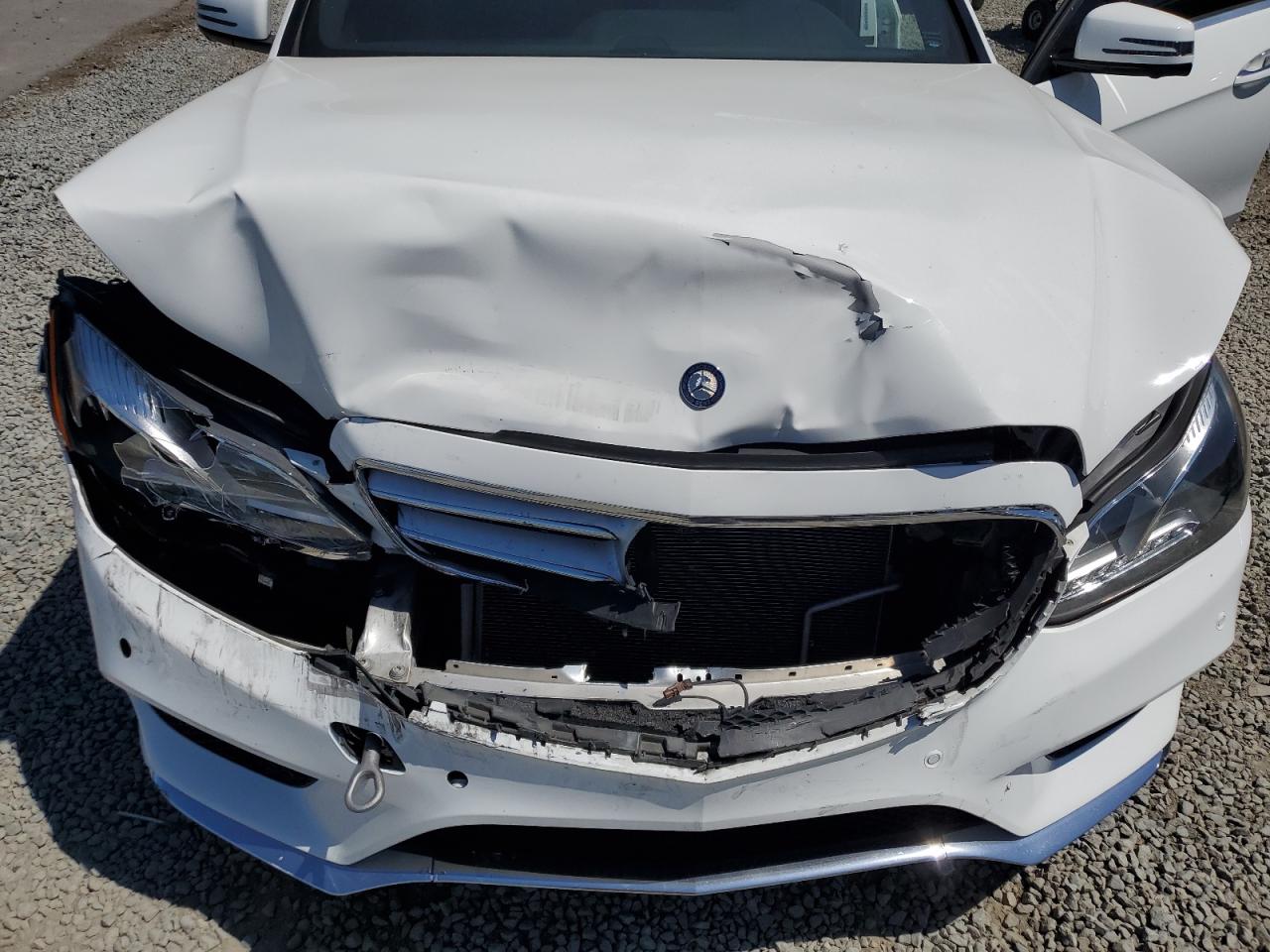2015 Mercedes-Benz E 350 VIN: WDDHF5KB8FB132102 Lot: 62926465