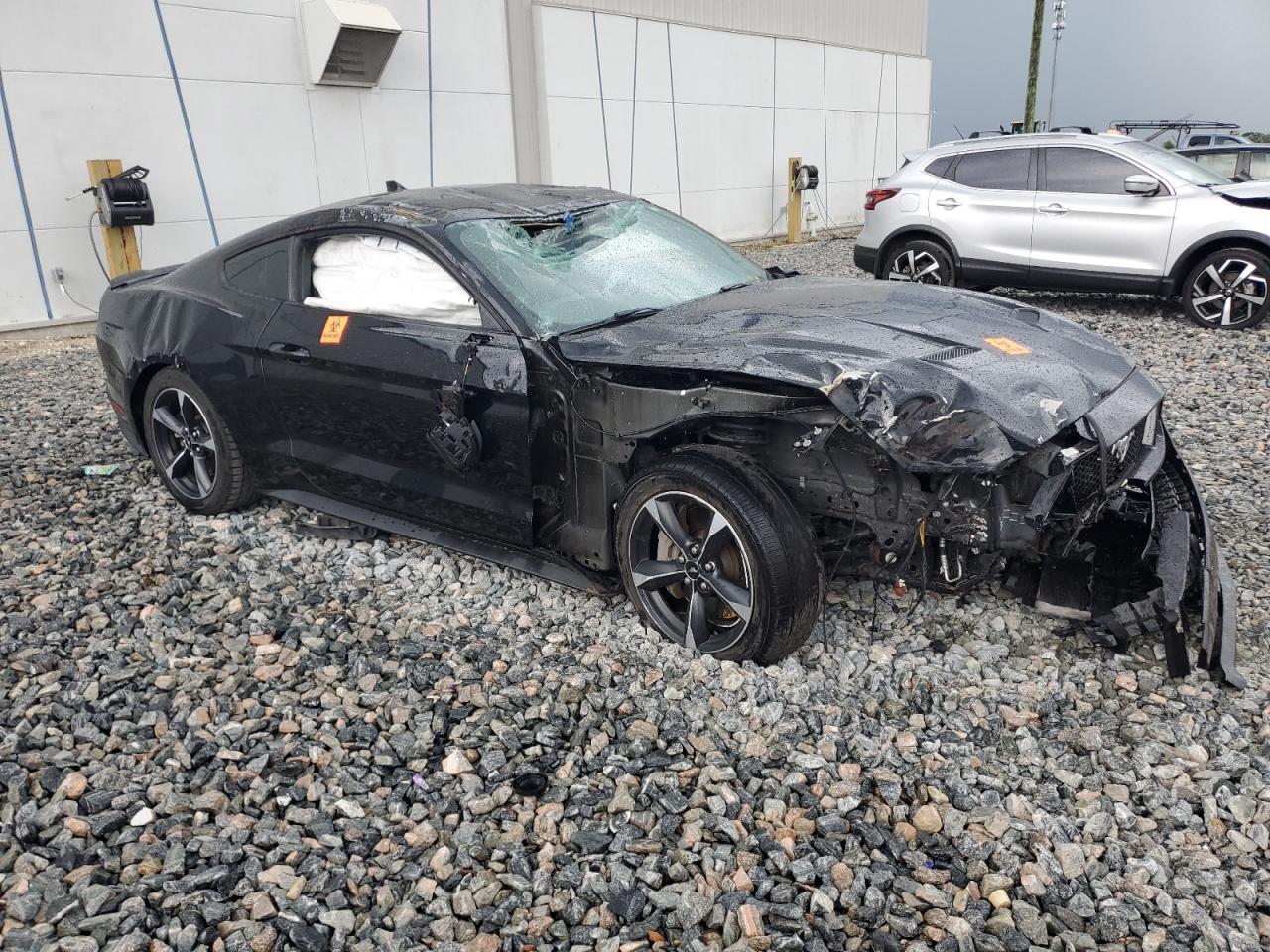 FORD MUSTANG 2020 VIN 1FA6P8CF2L5191308 photo 4