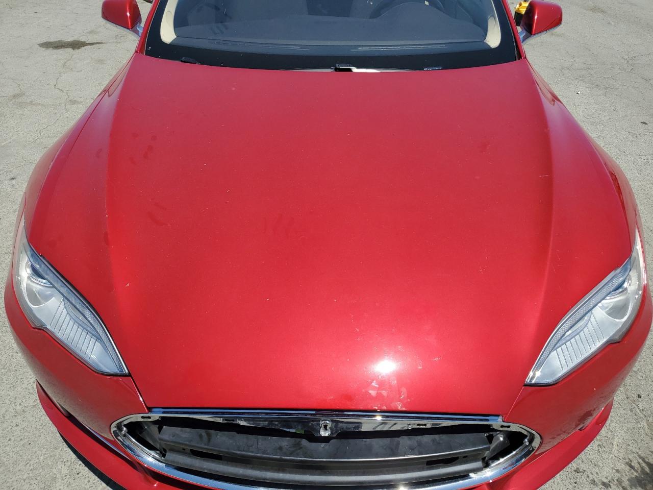 2014 Tesla Model S VIN: 5YJSA1H14EFP34013 Lot: 61643895