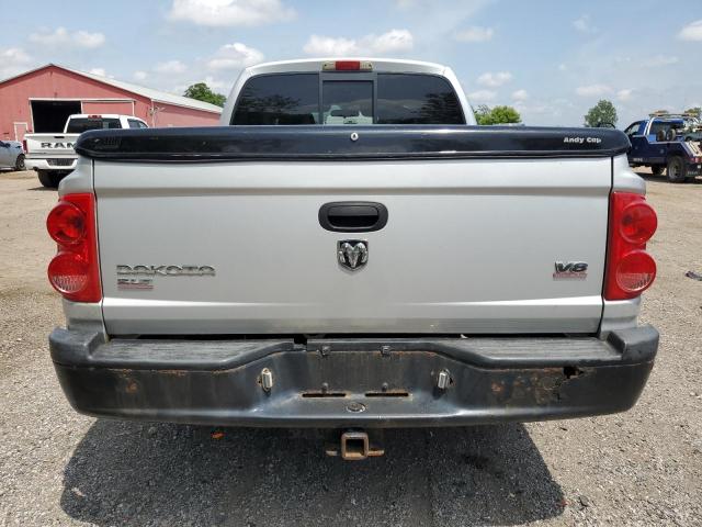 2005 DODGE DAKOTA QUAD SLT  