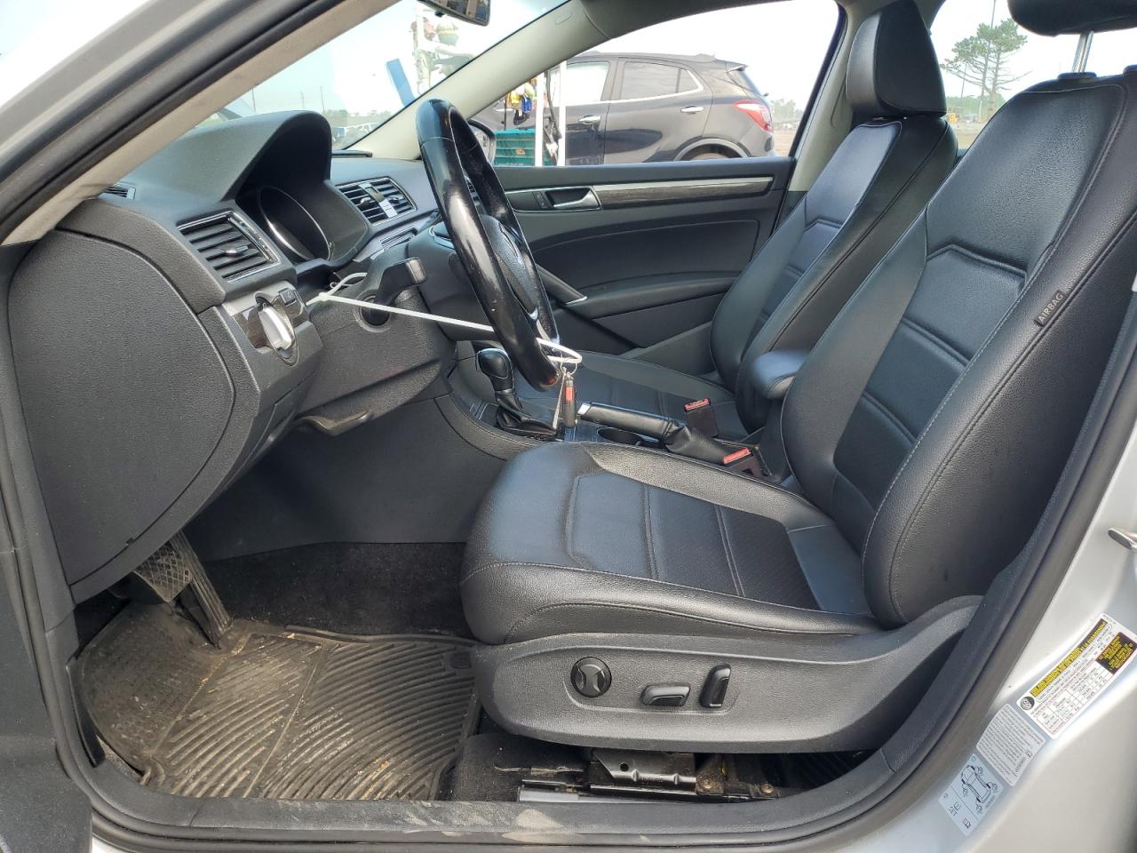 2018 Volkswagen Passat Se VIN: 1VWBA7A31JC015191 Lot: 61254745