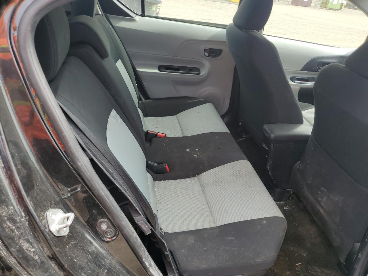 2013 Toyota Prius C VIN: JTDKDTB35D1047532 Lot: 62299145