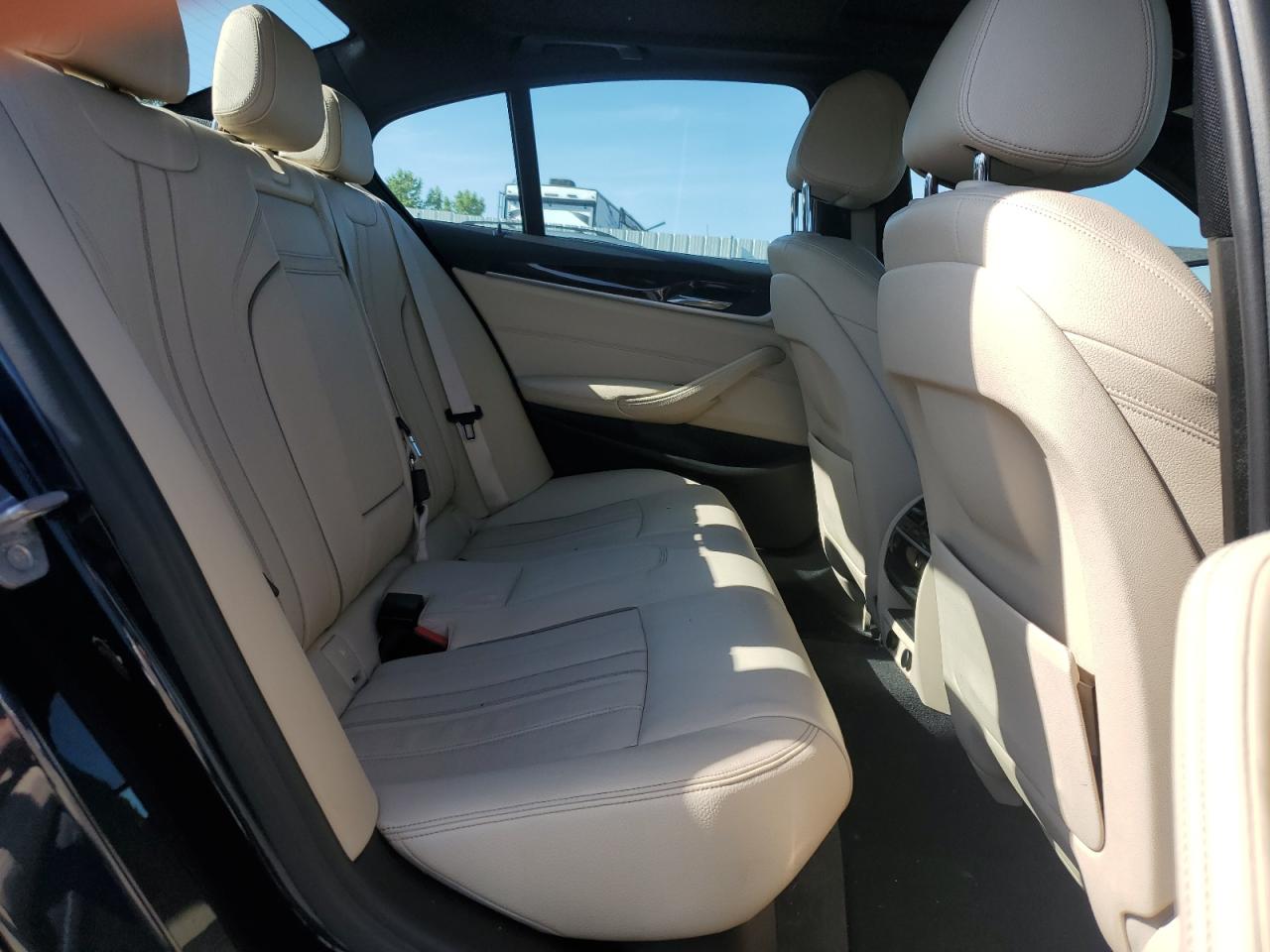 2018 BMW 530Xe VIN: WBAJB1C51JB083954 Lot: 61908195