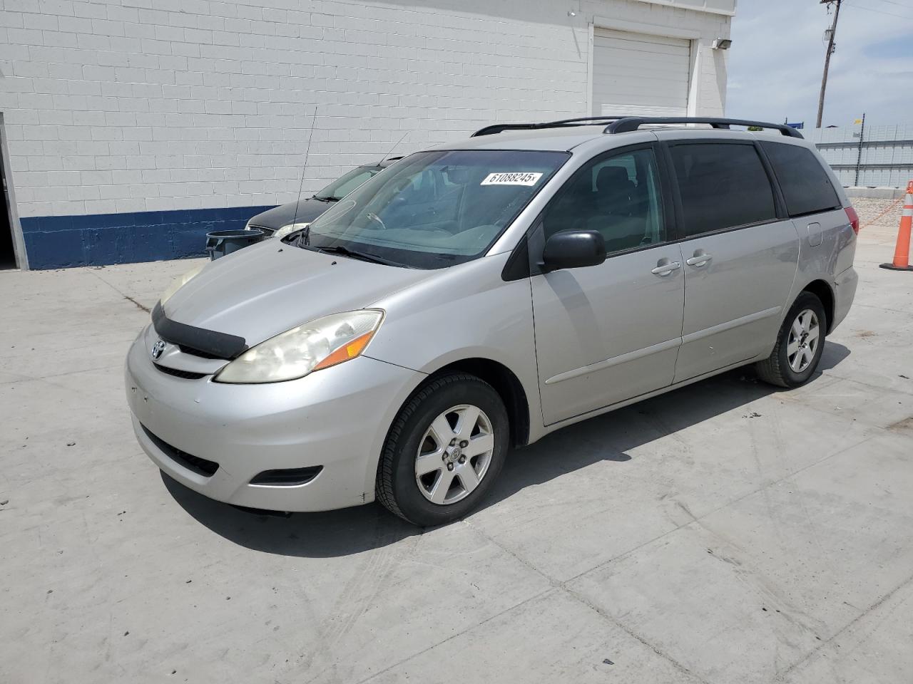 2008 Toyota Sienna Ce for Sale in Farr West, UT - Front End