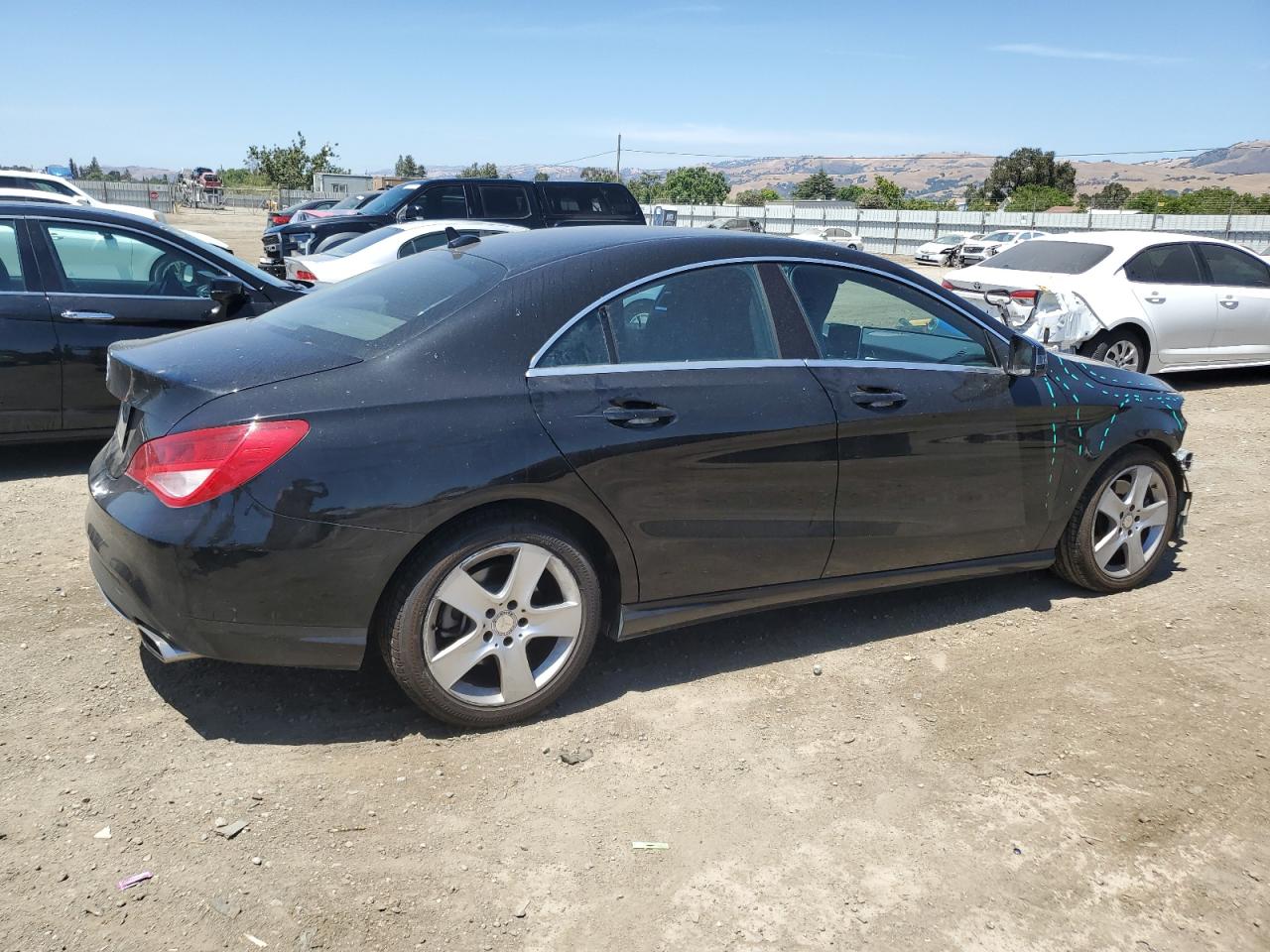 MERCEDES-BENZ CLA-CLASS 2015 VIN WDDSJ4EB9FN254749 фото 3