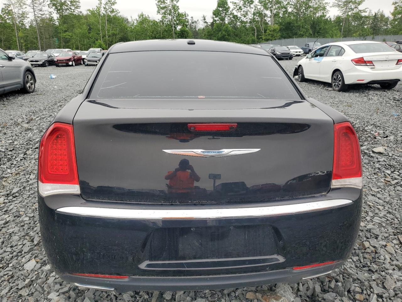 2016 Chrysler 300 Limited VIN: 2C3CCAAGXGH197579 Lot: 62024105