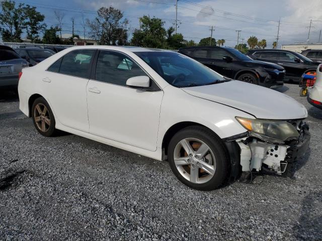  TOYOTA CAMRY 2013 White