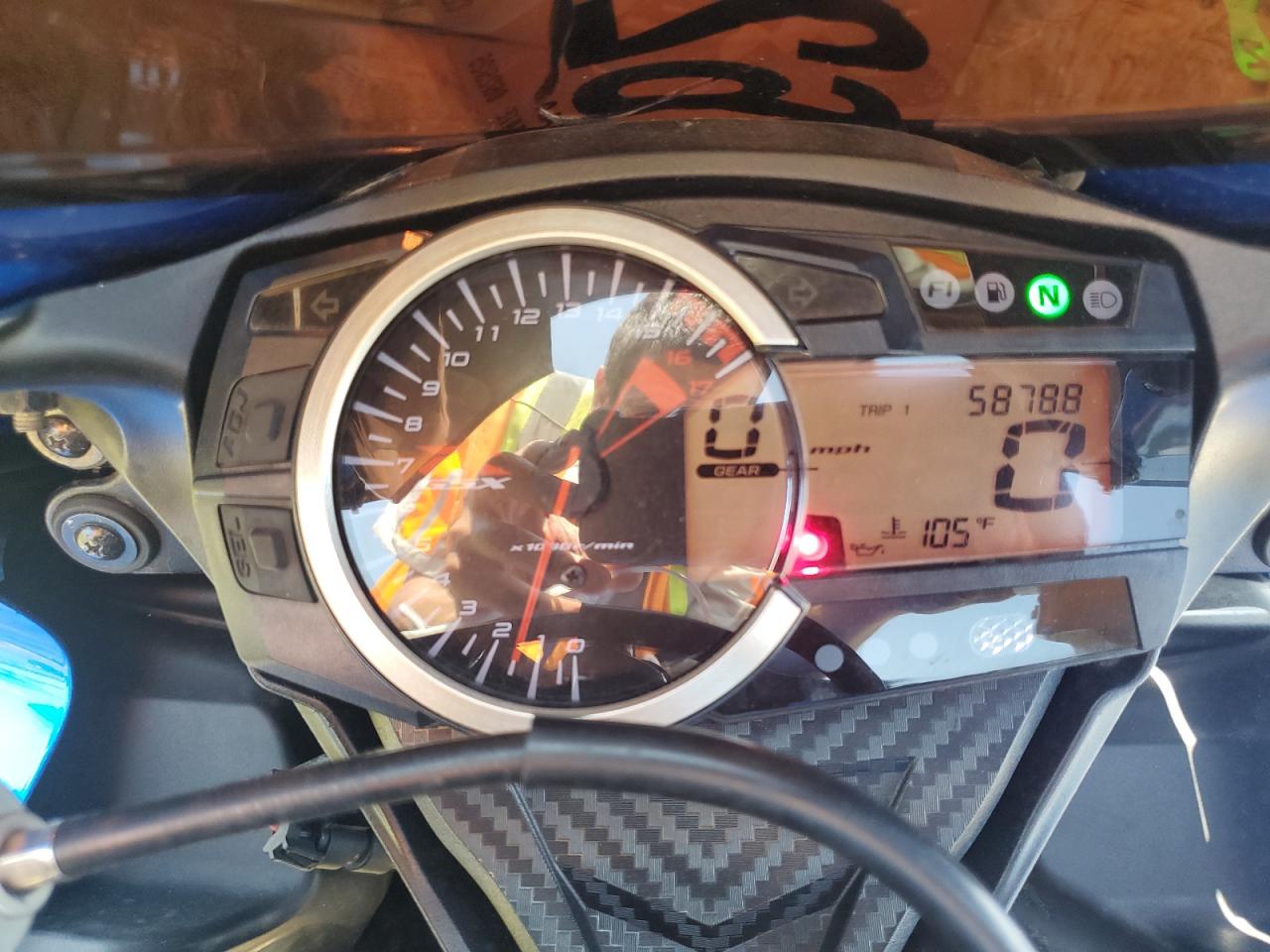 2015 Suzuki Gsx-R600 VIN: JS1GN7FA0F2100275 Lot: 62397125