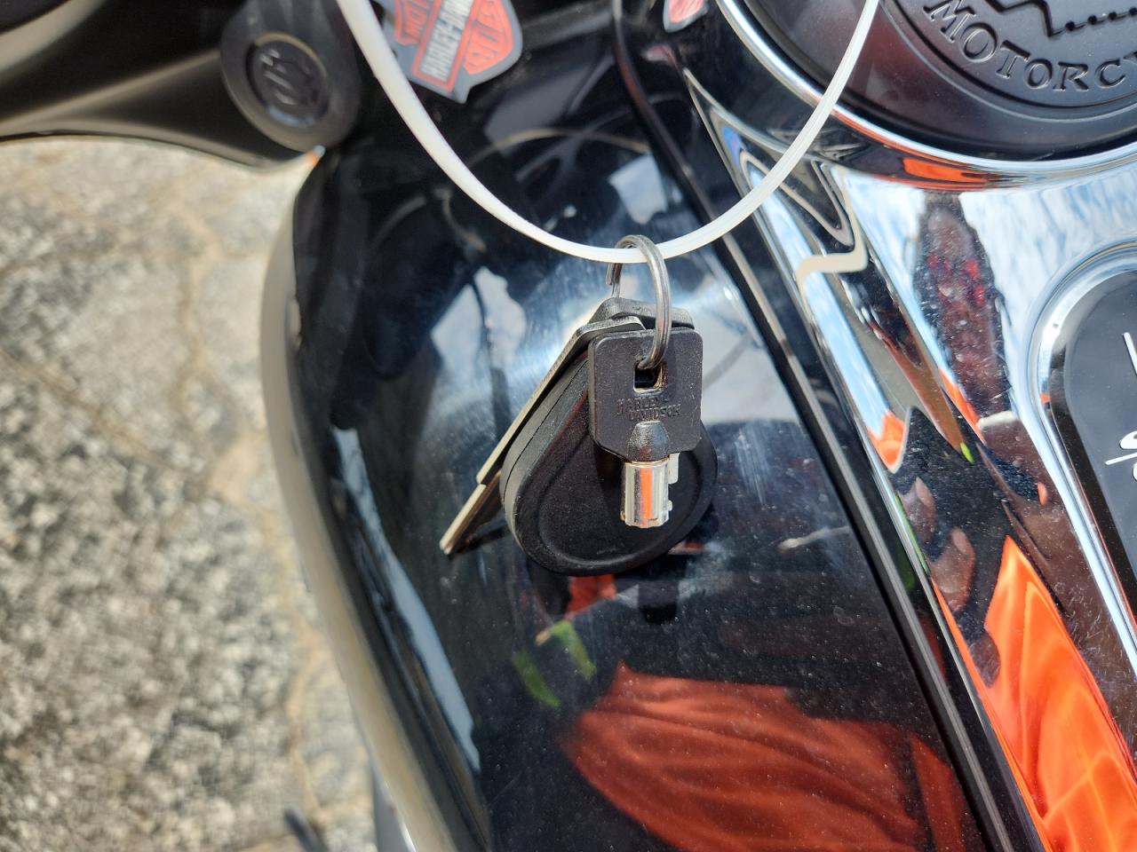 2019 Harley-Davidson Flhx VIN: 1HD1KBC12KB647553 Lot: 62365995