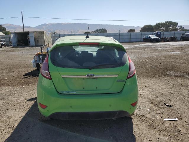 Hatchbacks FORD FIESTA 2014 Green