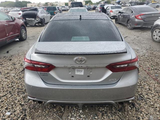  TOYOTA CAMRY 2024 Srebrny