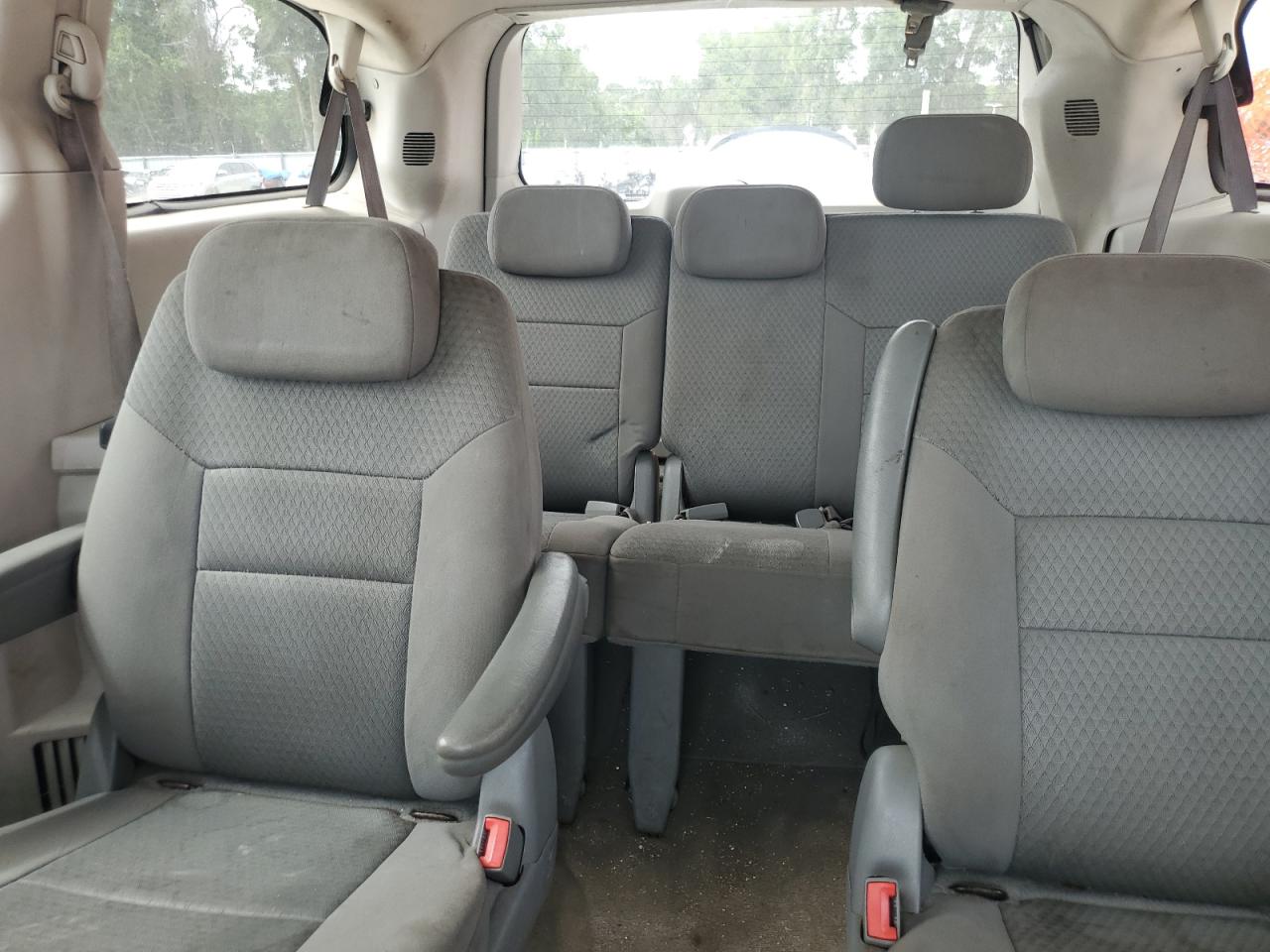 2010 Chrysler Town & Country Touring VIN: 2A4RR5D17AR229211 Lot: 59981055