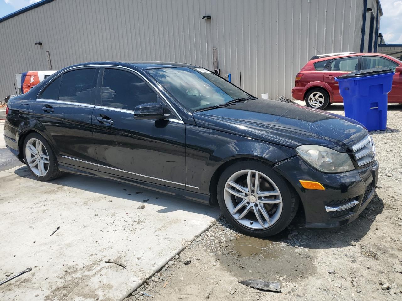 2012 Mercedes-Benz C 300 4Matic VIN: WDDGF8BB1CR195414 Lot: 61938805