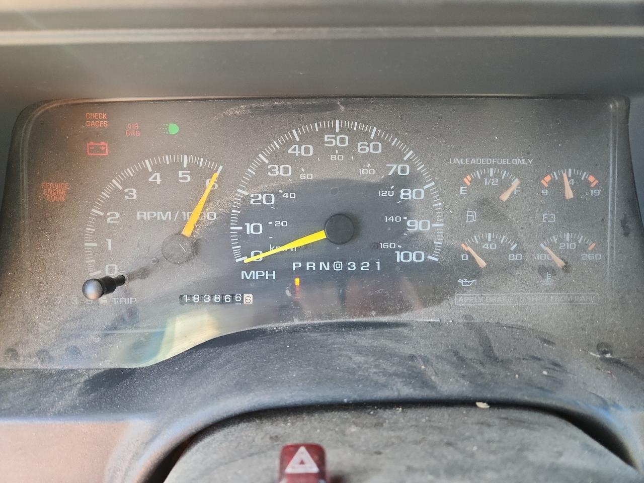 1998 Chevrolet Gmt-400 C1500 VIN: 2GCEC19RXW1149341 Lot: 62394205