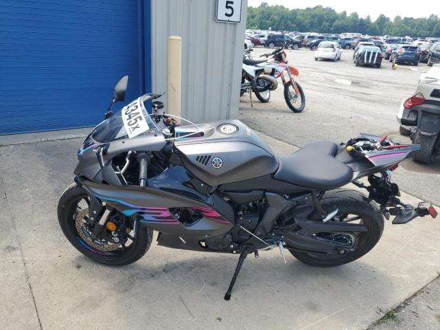 2024 YAMAHA YZFR7   