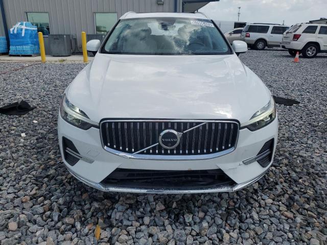  VOLVO XC60 PLUS 2023 Biały