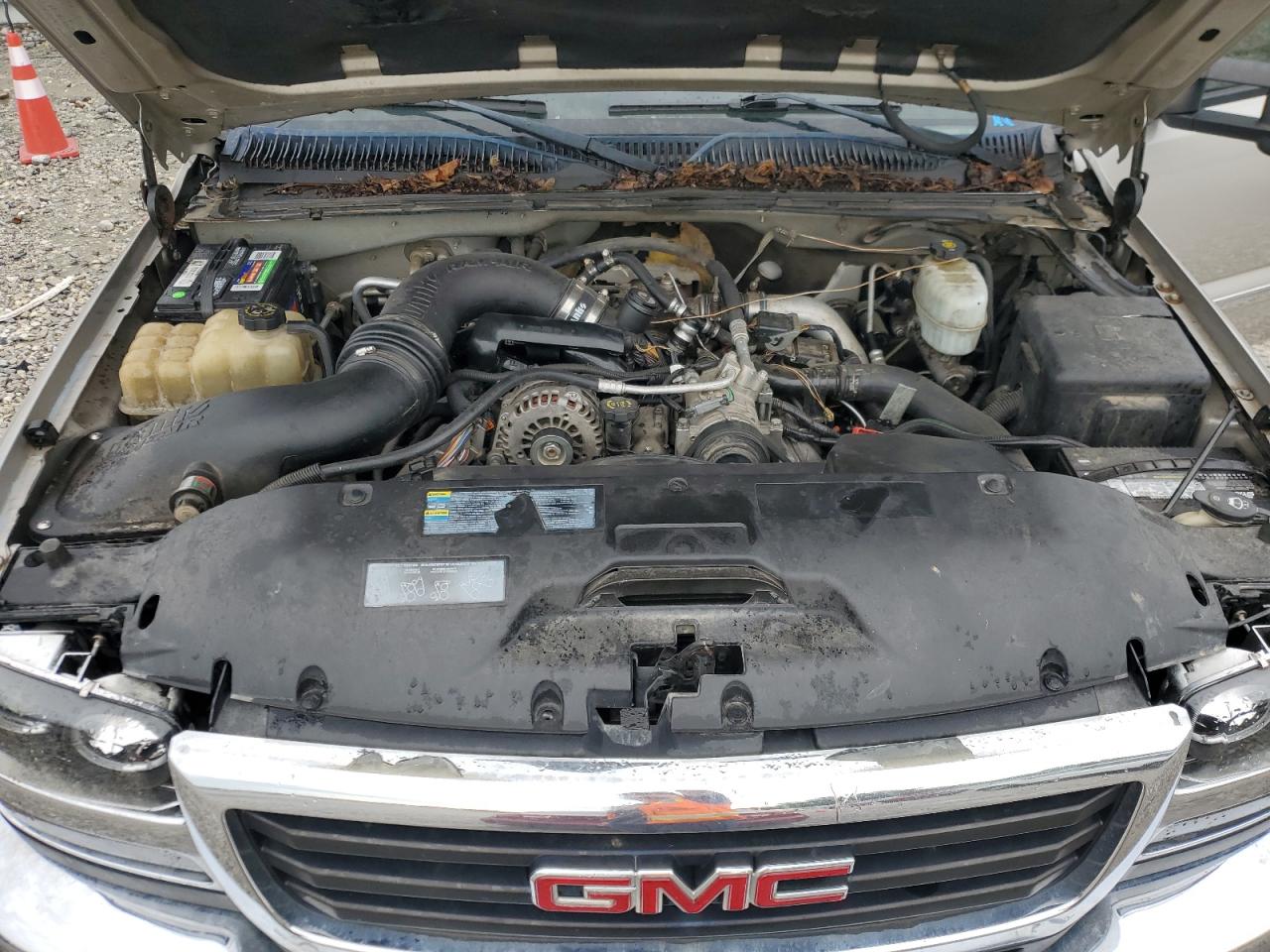 2005 GMC Sierra K2500 Heavy Duty VIN: 1GTHK23255F803039 Lot: 59152375
